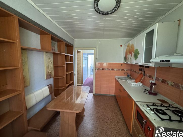 3-комн квартира 51-й Армии улица,49