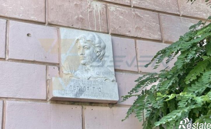 3-комн квартира ул Новороссийская, 18,  д. 18