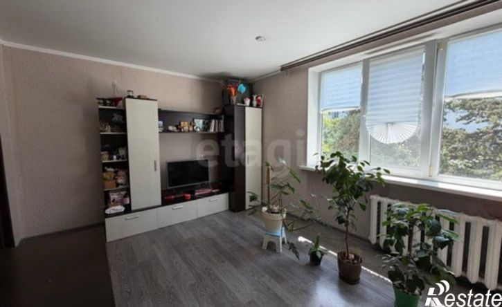 2-комн квартира улица Коммунаров, 4,  д. 4