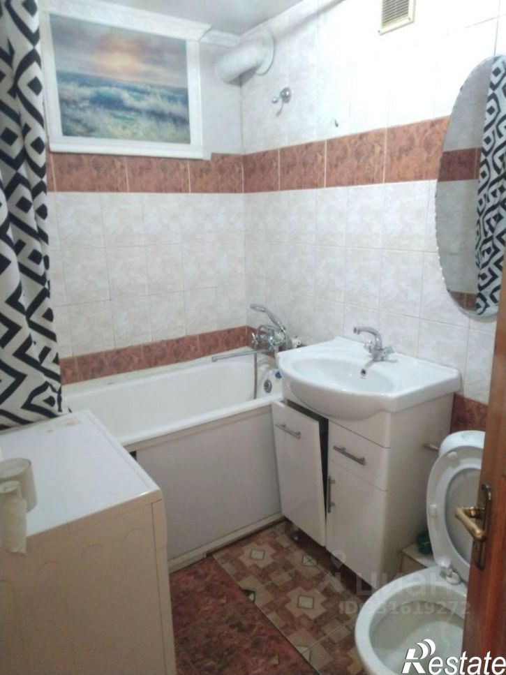 3-комн квартира проспект Гагарина, 11,  д. 11