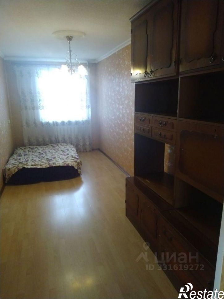 3-комн квартира проспект Гагарина, 11,  д. 11