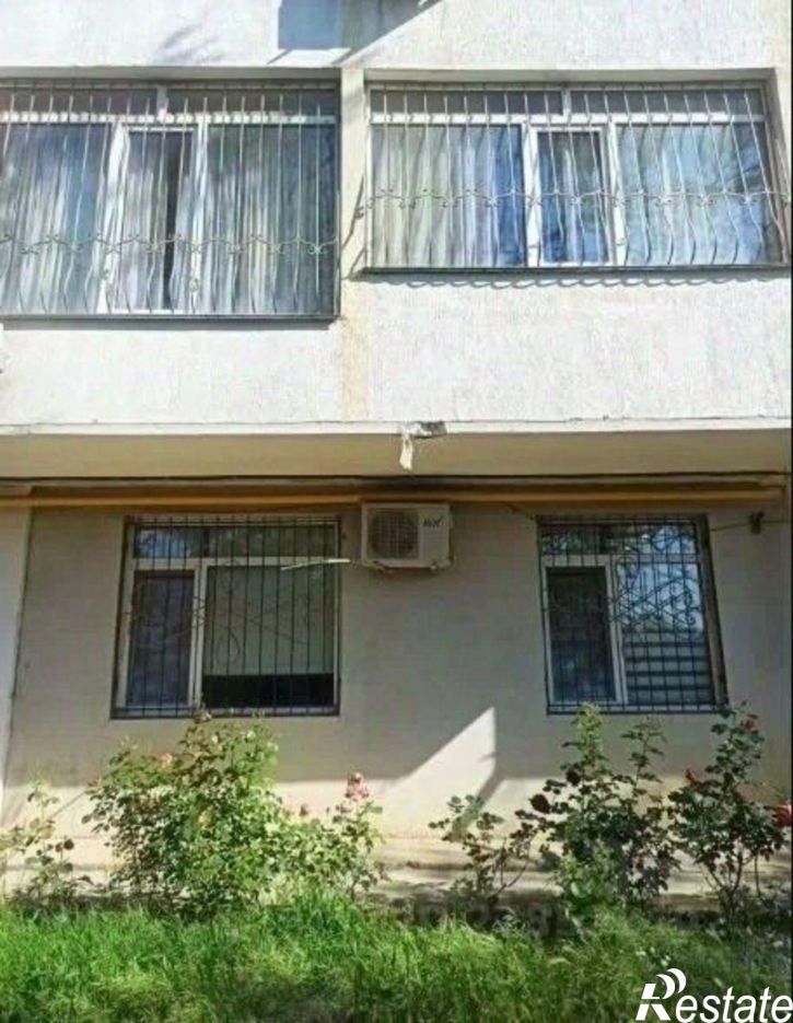 2-комн квартира Челюскинцев улица, 57/3,  д. 57/3