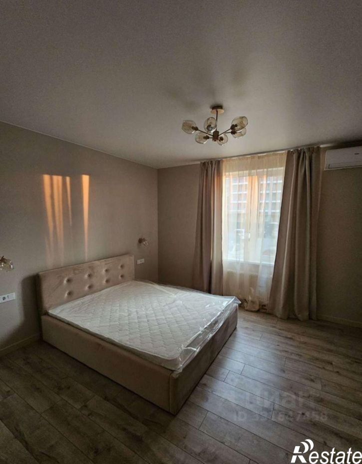 2-комн квартира ул Крымской весны, 4 2,  д. 4 2,  к. 2
