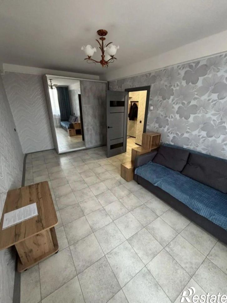 1-комн квартира ул Хрусталева, 21,  д. 21