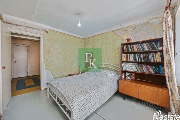 3-комн квартира пр-кт Октябрьской революции, 93,  д. 93