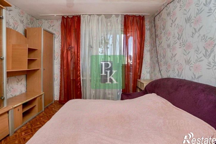 4-комн квартира ул Колобова, 15,  д. 15