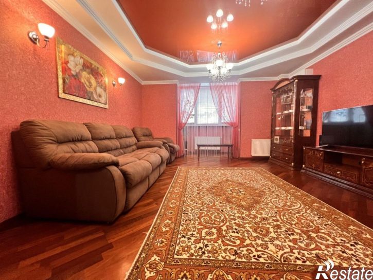 2-комн квартира пр-кт Генерала Острякова, 250а,  д. 250а