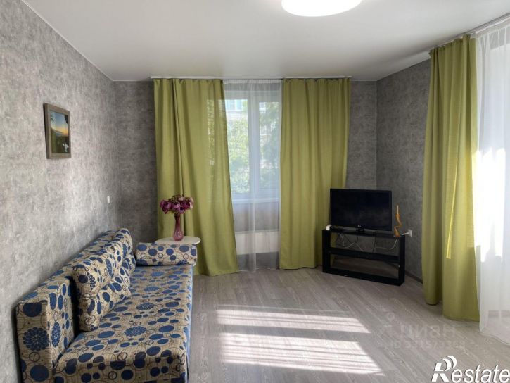 2-комн квартира Севастополь, улица Генерала Лебедя, 6