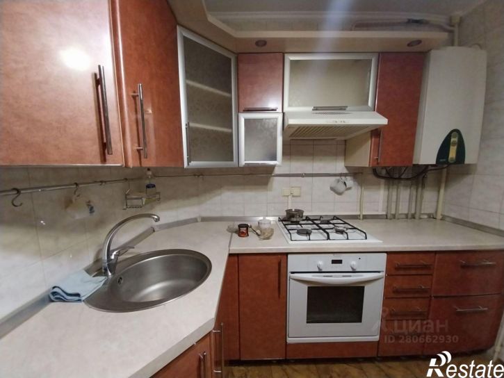 3-комн квартира Севастополь, улица Молодых Строителей, 8