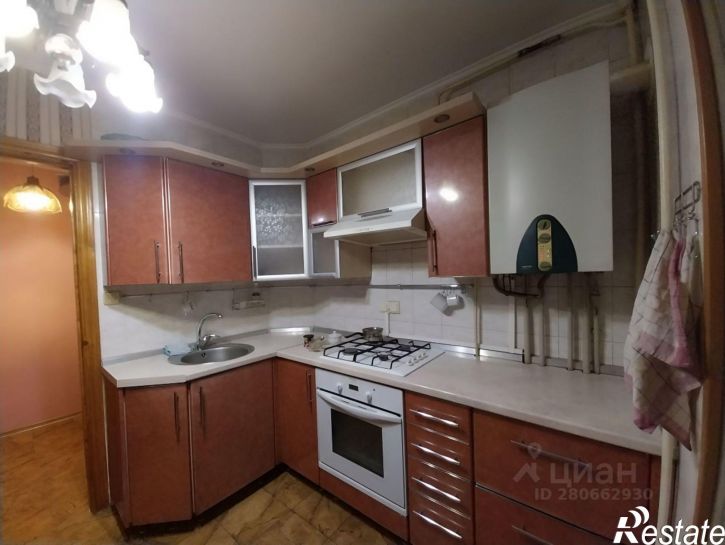 3-комн квартира Севастополь, улица Молодых Строителей, 8