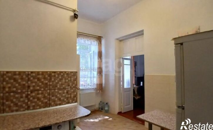 2-комн квартира Феодосия, улица Желябова, 5