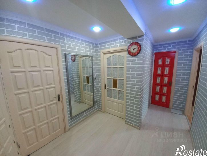 3-комн квартира Евпатория, проспект Победы, 58
