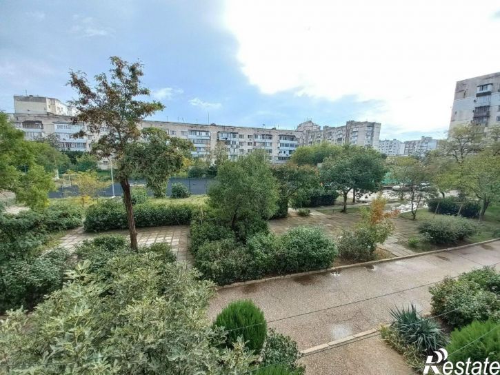 3-комн квартира Евпатория, проспект Победы, 58
