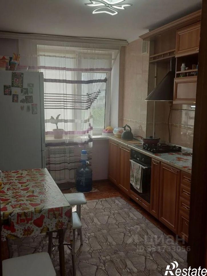 3-комн квартира Крым республика, Евпатория, проспект Победы, 48