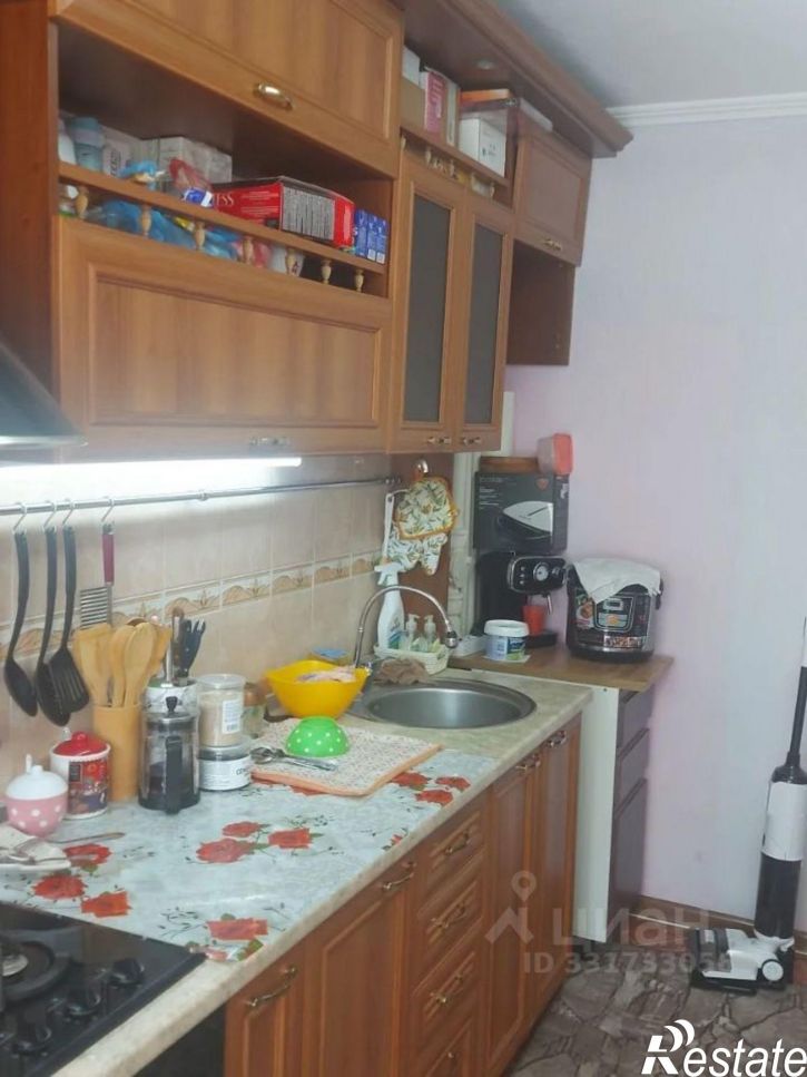 3-комн квартира Крым республика, Евпатория, проспект Победы, 48