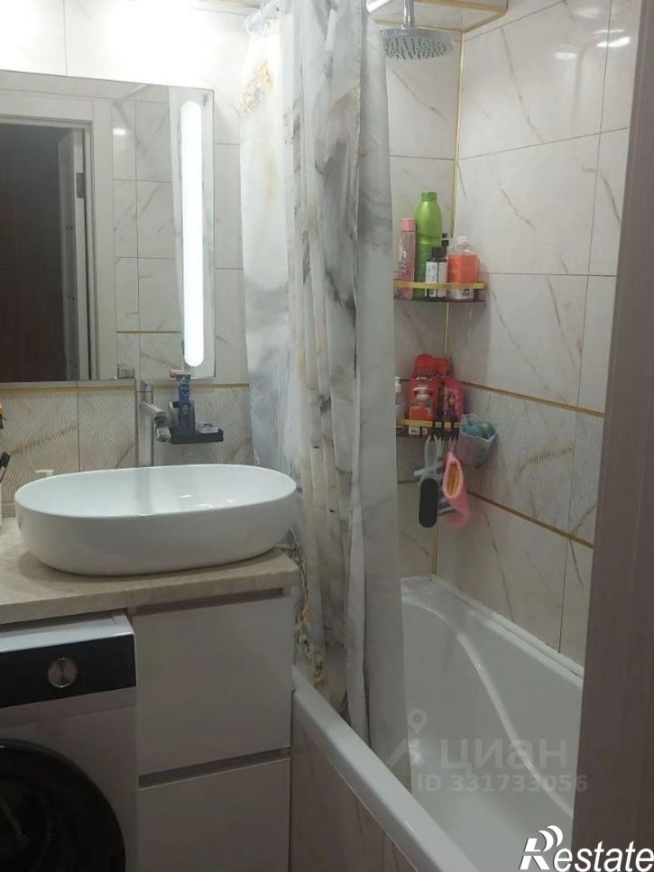 3-комн квартира Крым республика, Евпатория, проспект Победы, 48