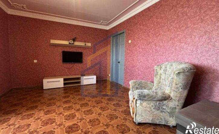 2-комн квартира Евпатория, проспект Победы, 47
