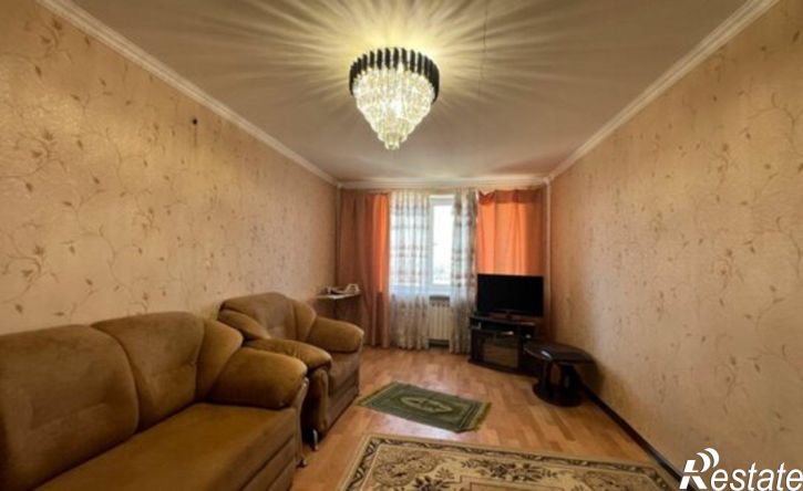 3-комн квартира Симферополь, Янтарная улица, 5