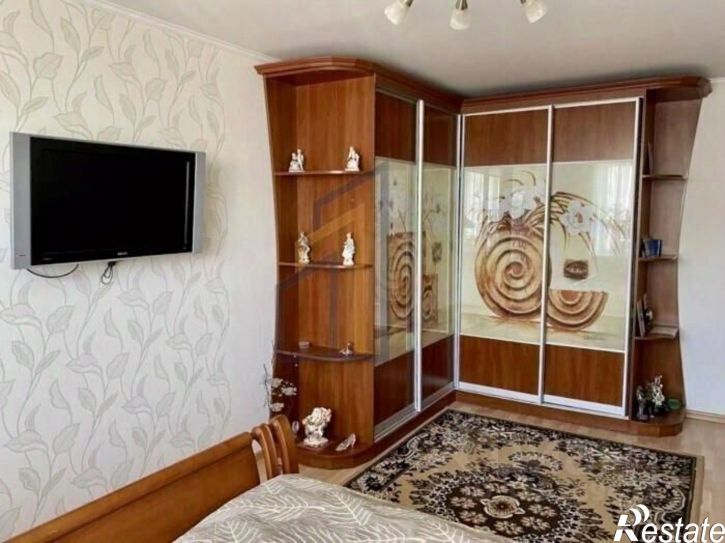 3-комн квартира Евпатория г., им.9-го Мая ул., д.106