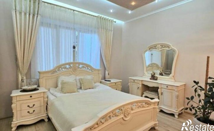 3-комн квартира Евпатория, улица Сытникова, 4А