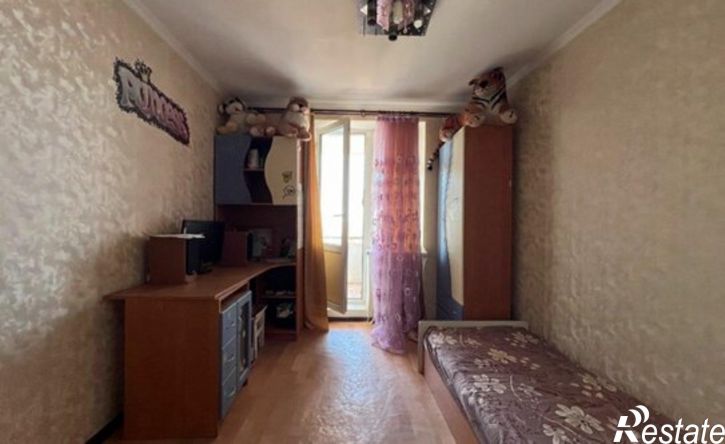 3-комн квартира Симферополь, Янтарная улица, 5