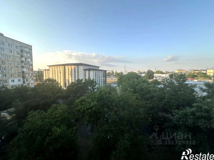 3-комн квартира Симферополь, ул. Бородина, 4