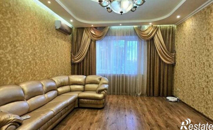 3-комн квартира Евпатория, улица Сытникова, 4А