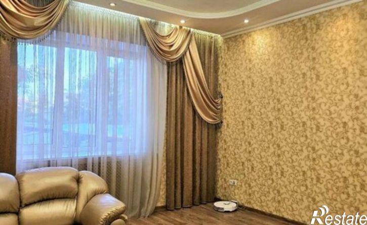 3-комн квартира Евпатория, улица Сытникова, 4А