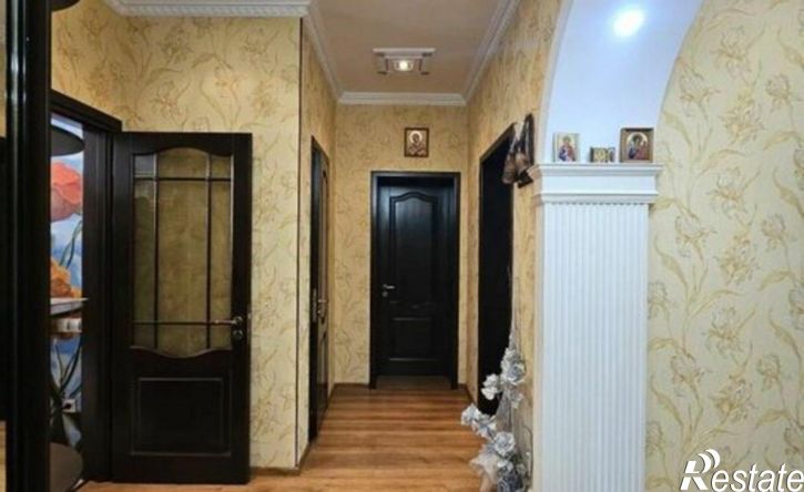 3-комн квартира Евпатория, улица Сытникова, 4А