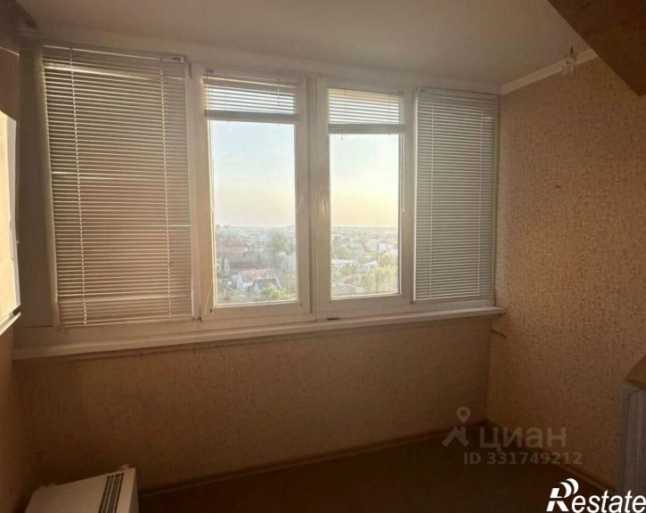 3-комн квартира Симферополь, ул. Бородина, 4