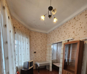 1-комн, 35кв м, этаж 2/2 Симферополь, улица Желябова, 8