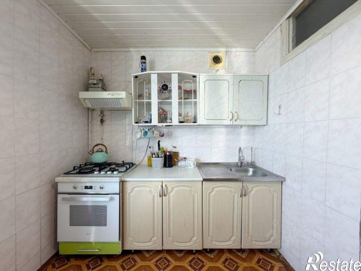 3-комн квартира улица Генерала Жидилова, 11