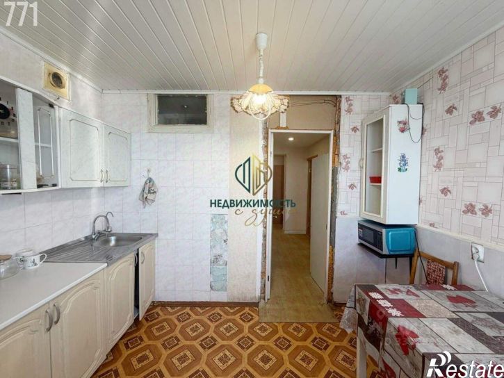 3-комн квартира улица Генерала Жидилова, 11