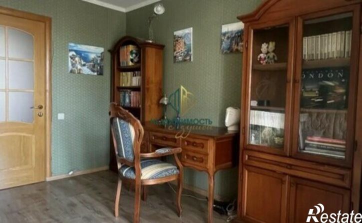 3-комн квартира Севастополь, улица Генерала Жидилова, 11