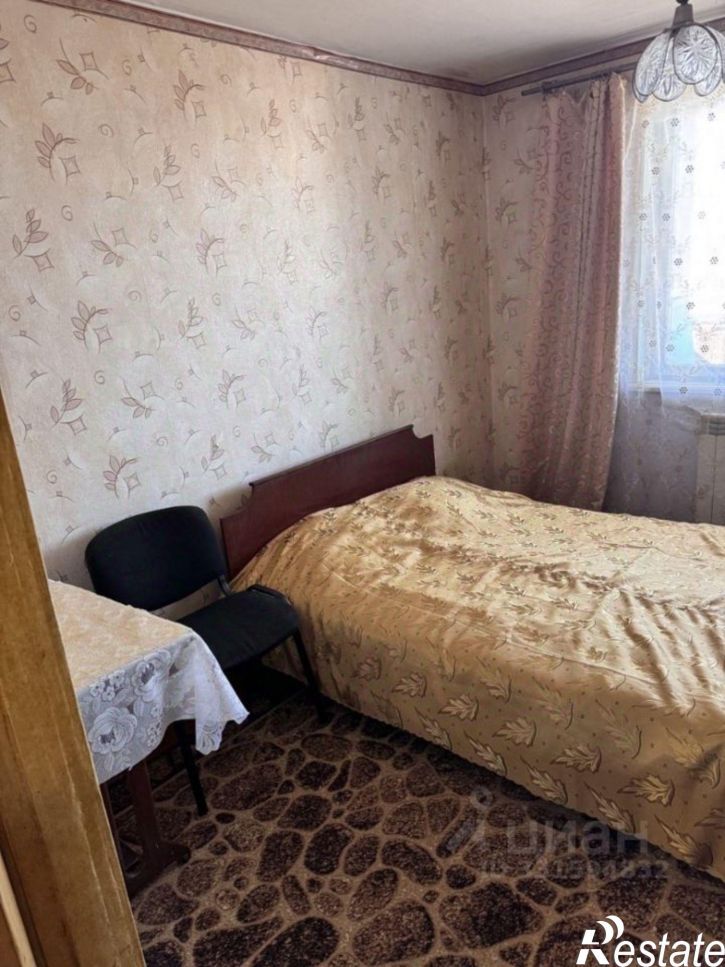 3-комн квартира Феодосия г., Дружбы ул., 40