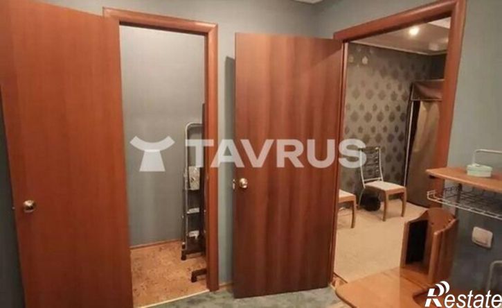 2-комн квартира Симферополь, улица Спера, 10
