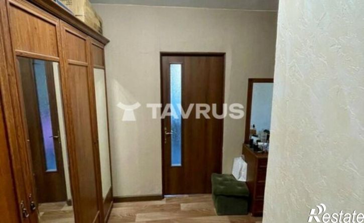 3-комн квартира Симферополь, Салгирная улица, 21