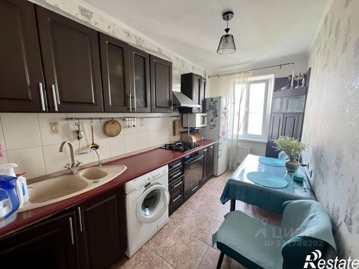 2-комн квартира Севастополь, улица Генерала Хрюкина, 8Б