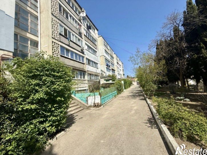 2-комн квартира Алупка, Западная ул., 15