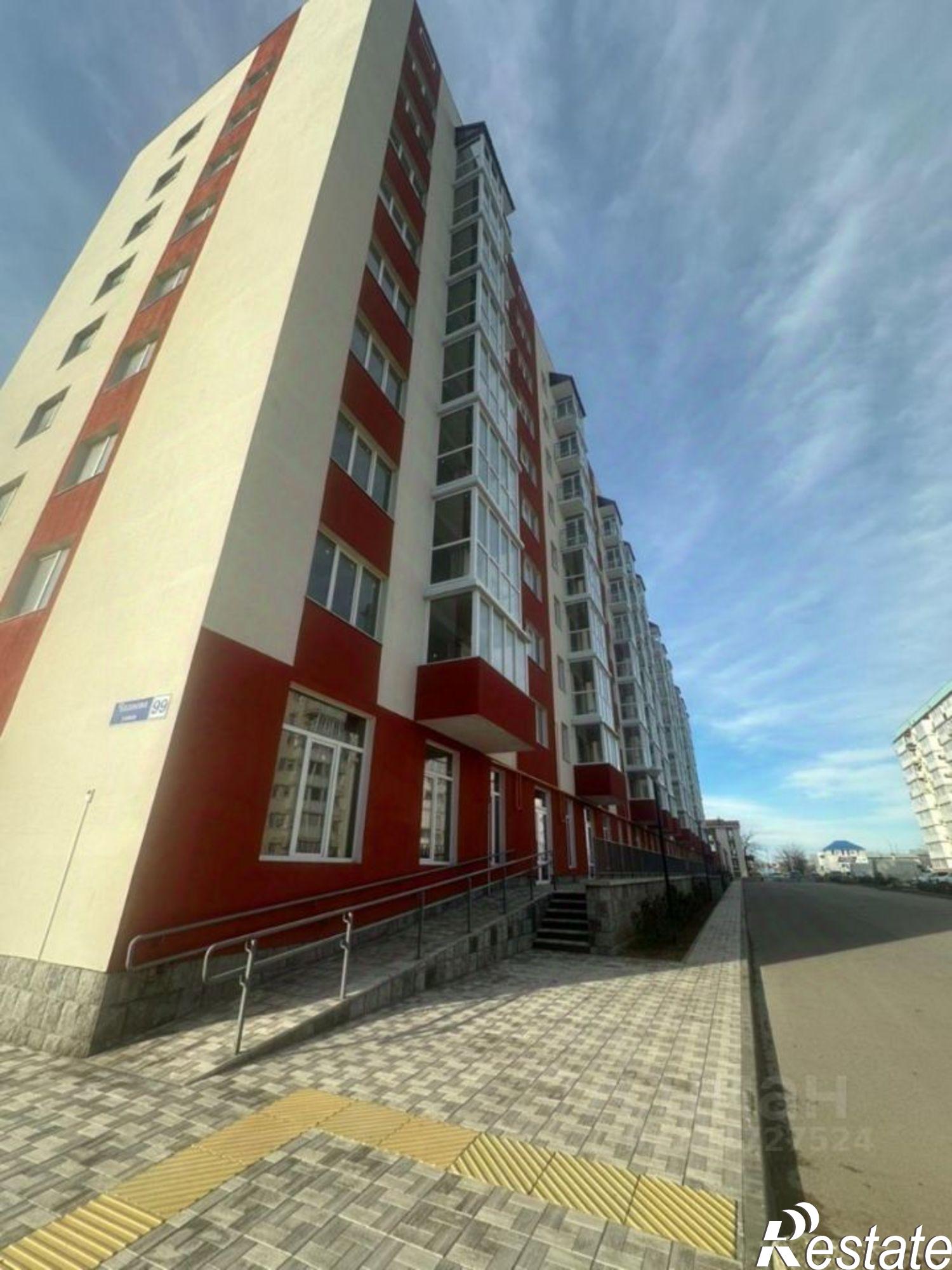 Купить комнату за 8 200 000 рублей на Евпатория г., Чапаева ул., 99