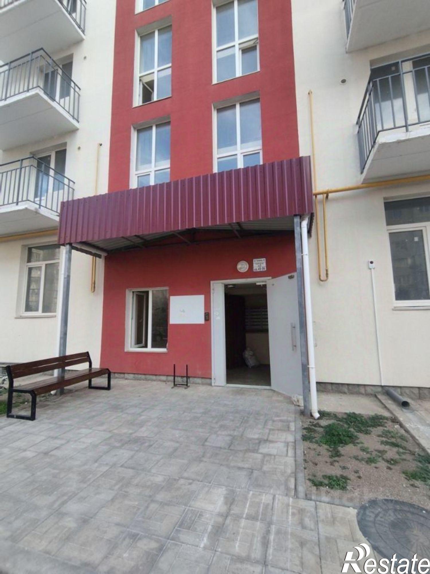 Купить комнату за 8 200 000 рублей на Евпатория г., Чапаева ул., 99