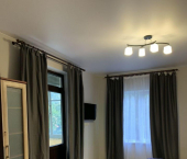 2-комн, 45кв м, этаж 3/3 Ялта, улица Ломоносова, 5