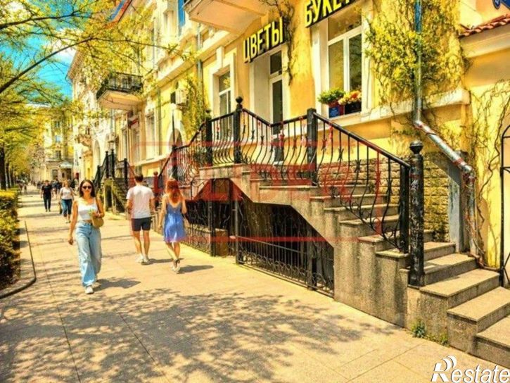 Торговое помещение Крым Респ, Севастополь, Большая Морская улица
