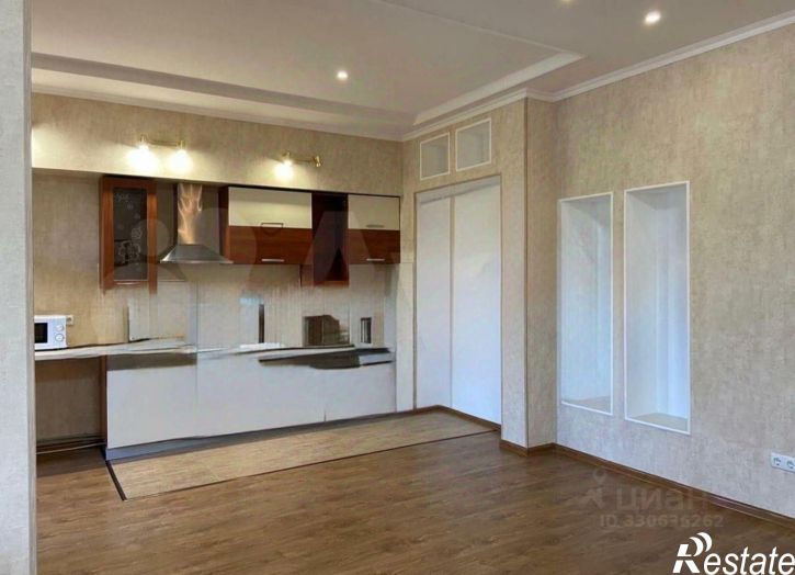 3-комн квартира Евпатория, проспект Ленина, 49