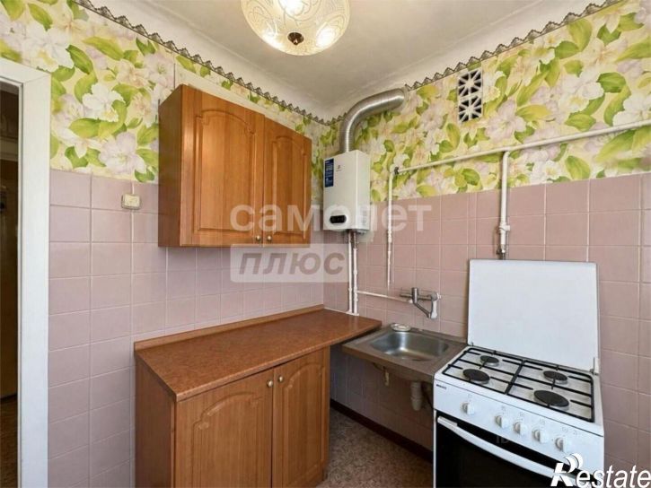 3-комн квартира пр-кт Генерала Острякова, 17,  д. 17