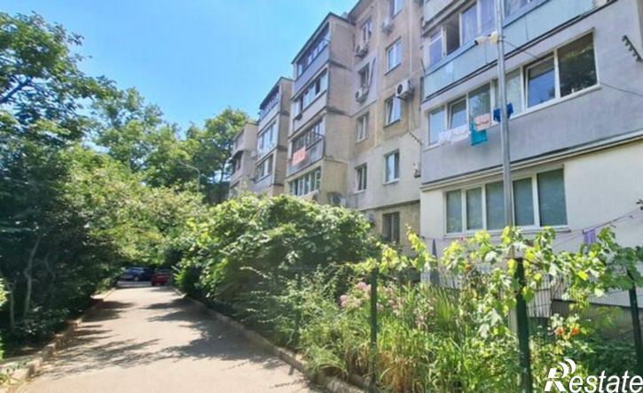 2-комн квартира Ялта, улица Кривошты, 25