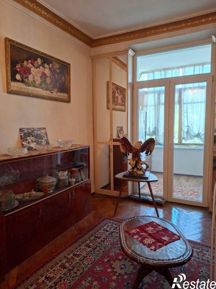 2-комн квартира пр-кт Нахимова, 10,  д. 10