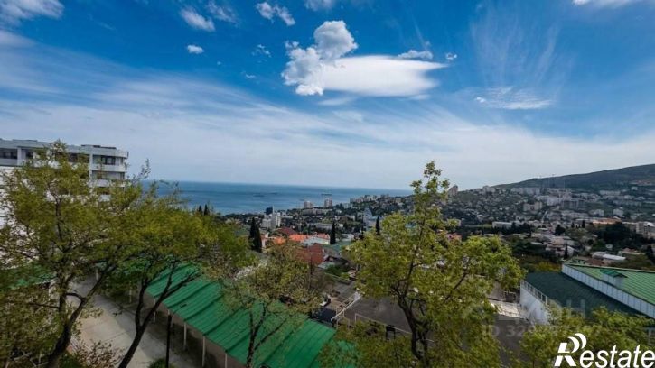 3-комн квартира Ялта, улица Щорса, 42к1
