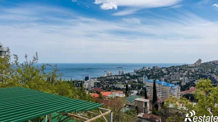3-комн квартира Ялта, улица Щорса, 42к1