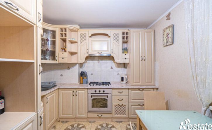3-комн квартира Севастополь, улица Героев Бреста, 31А